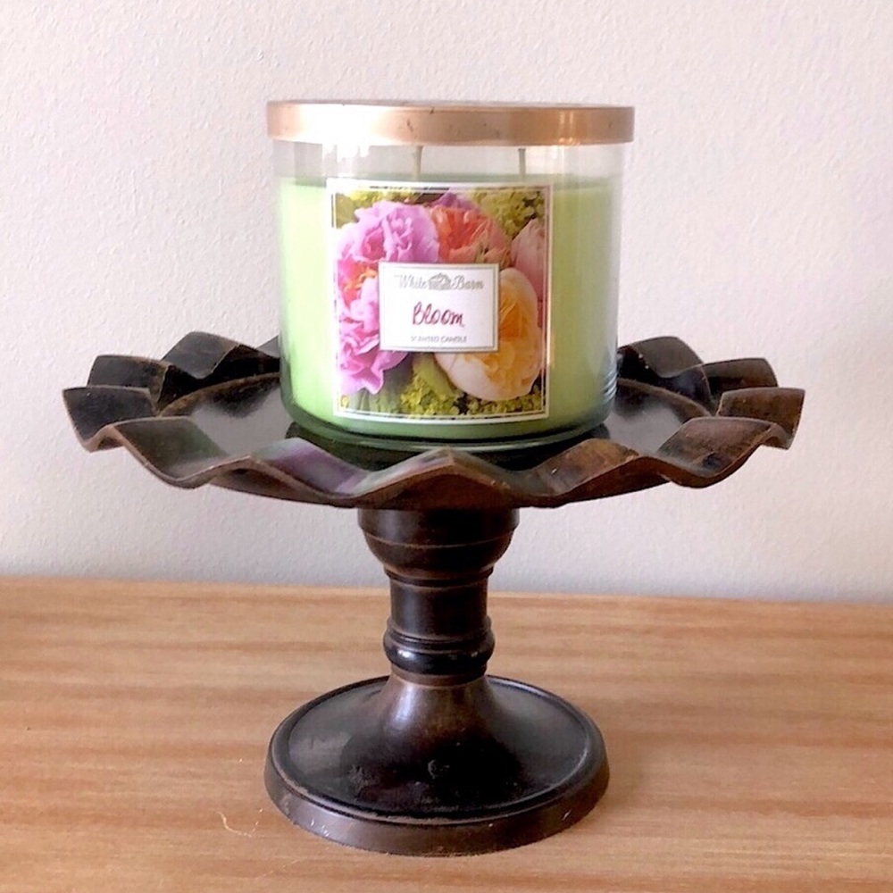 New Bath & Body Works White Barn Bloom Floral 3-Wick Candle Peonies Lily Pear